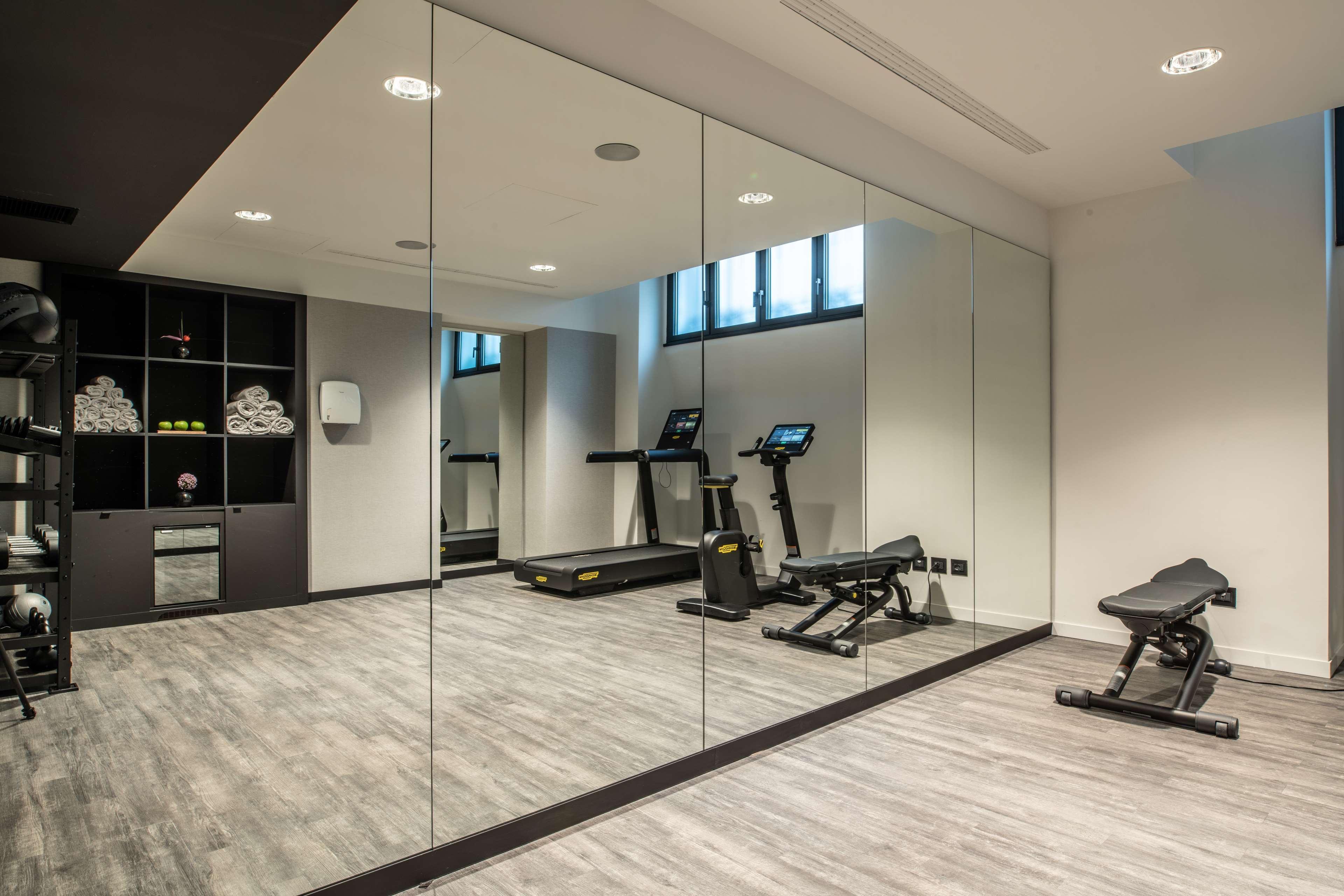 Radisson Collection Hotel, Palazzo Touring Club Mailand Exterior foto A home gym