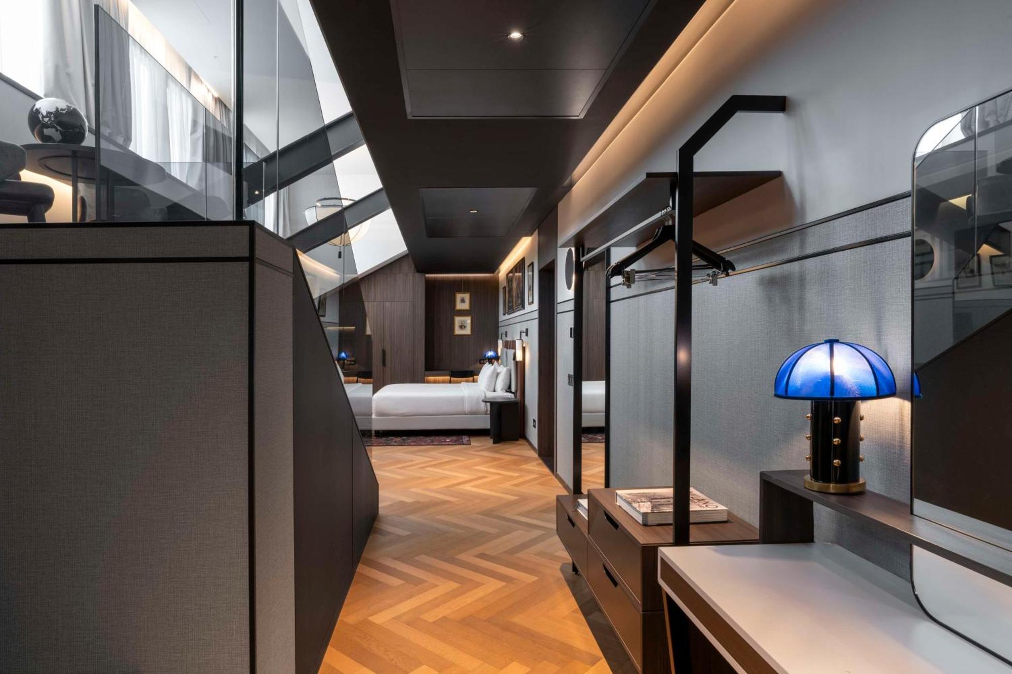 Radisson Collection Hotel, Palazzo Touring Club Mailand Exterior foto The interior of a suite