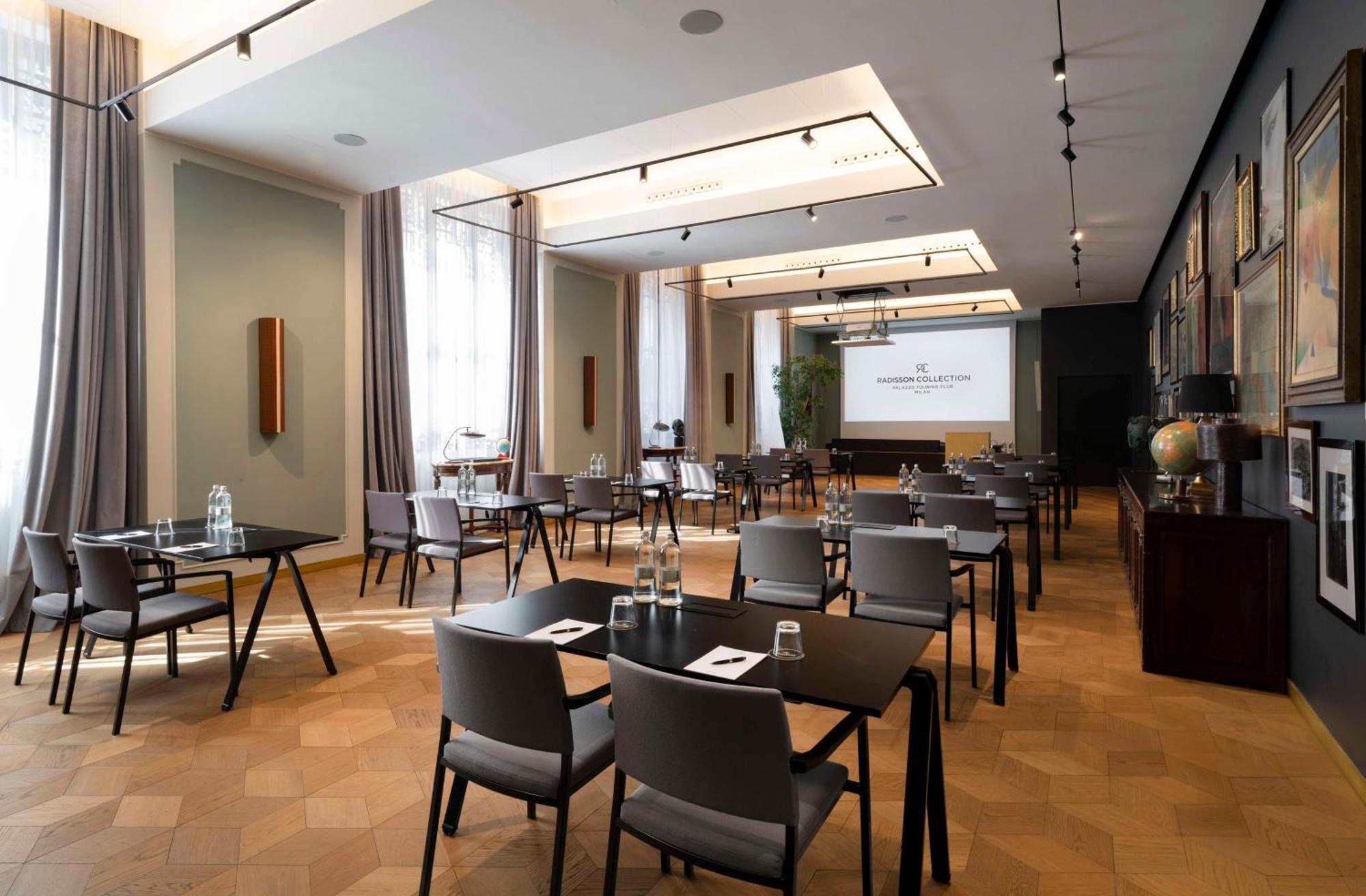 Radisson Collection Hotel, Palazzo Touring Club Mailand Exterior foto