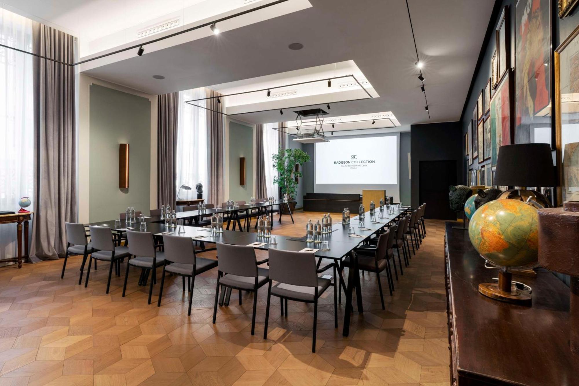 Radisson Collection Hotel, Palazzo Touring Club Mailand Exterior foto